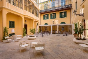 2 ROOM_MATE_ANDREA_0Z8A2308