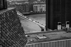 black-and-white-3993037_640